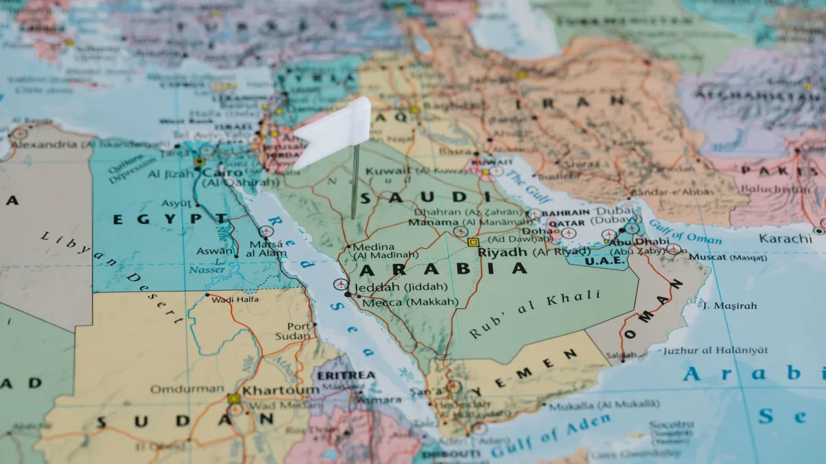 تنمية سيناء تحاصر مخاطر التهجير والتدويل
