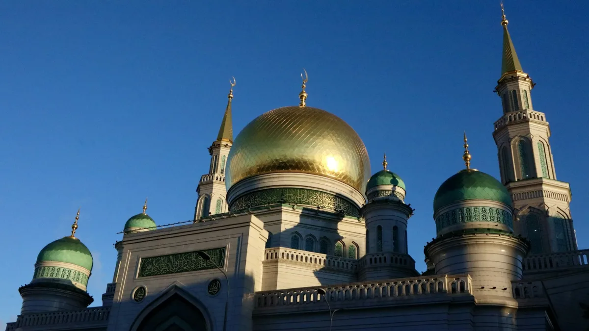المجلس الفرنسي للديانة الإسلامية يدين تهديدات استهدفت مصلين