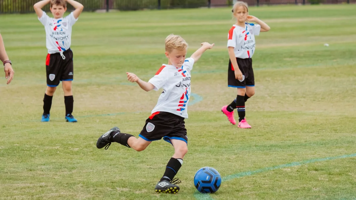 احتجاج بوليفي مثير أمام إنجلترا في مونديال الناشئين