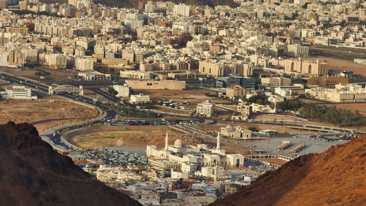 إدانات لهجمات الحوثيين على السعودية وتحذير من كارثة بتعز