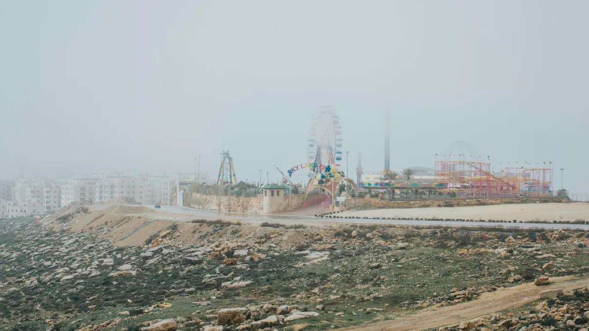 الاحتلال يوسع عملياته في الخليل ويهجر نحو ألفي فلسطيني